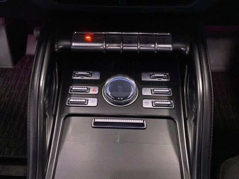 Used 2024 Lincoln Nautilus Reserve w/ Jet Appearance Package (87T) image 24