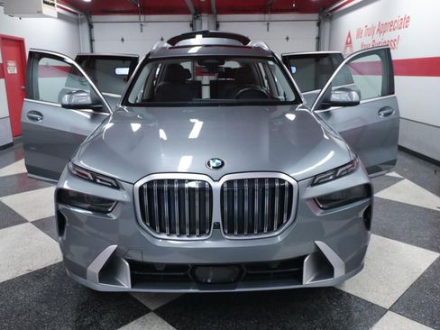 Used 2026 BMW X7 xDrive40i AWD/4WD image 30