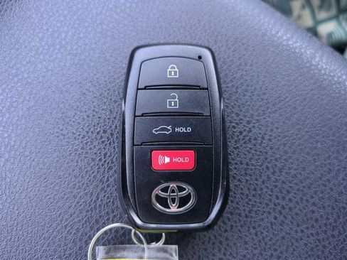 Used 2026 Toyota Camry SE FWD image 26