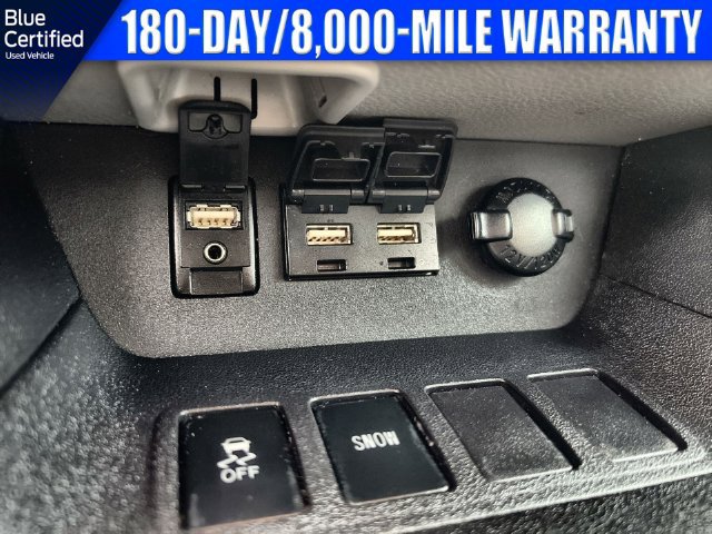 Used 2019 Toyota Highlander XLE FWD image 31