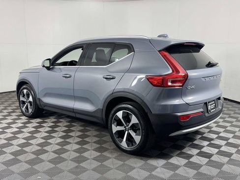 Used 2023 Volvo XC40 B5 Plus w/ Protection Package Premier AWD/4WD image 8