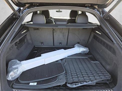 New 2026 Audi Q8 Premium Plus image 26