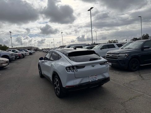 Used 2023 Ford Mustang Mach-E Premium image 4