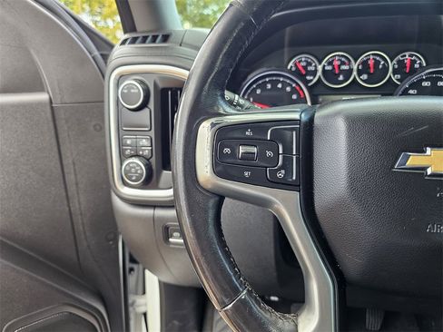 Used 2021 Chevrolet Silverado 1500 LTZ image 24
