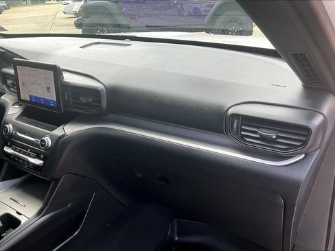 Used 2020 Ford Explorer XLT RWD image 15