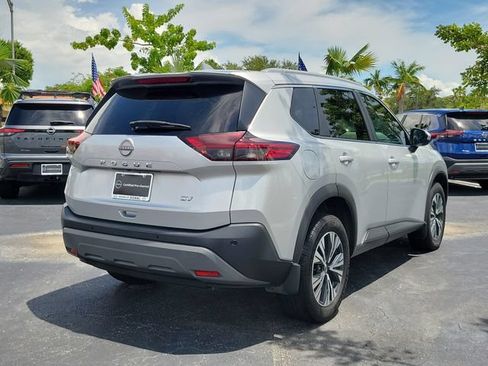 Used 2023 Nissan Rogue SV w/ SV Premium B Package FWD image 4