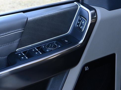 Used 2026 Ford F450 Platinum w/ Platinum Plus Package image 33