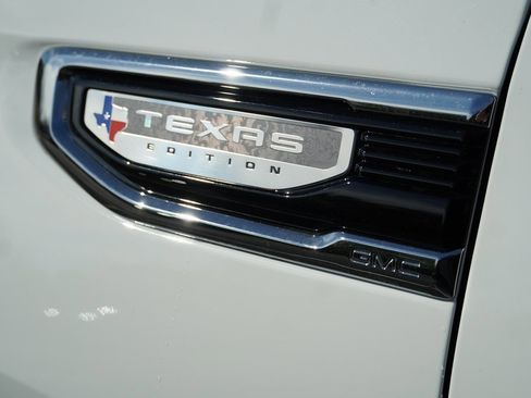 New 2026 GMC Sierra 1500 SLT image 31