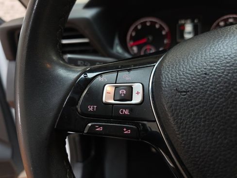 Used 2021 Volkswagen Passat 2.0T SE image 15