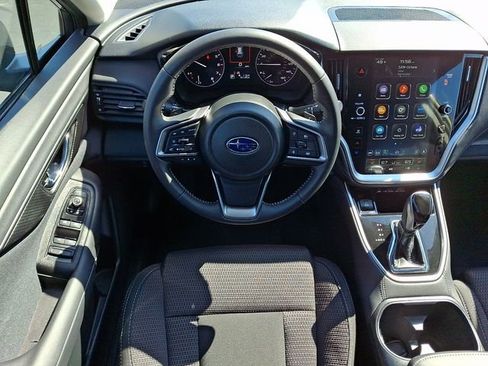 Used 2025 Subaru Outback Premium image 11