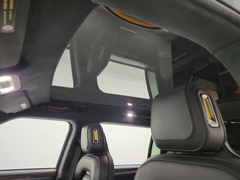 Used 2023 Rivian R1S Adventure AWD/4WD image 11
