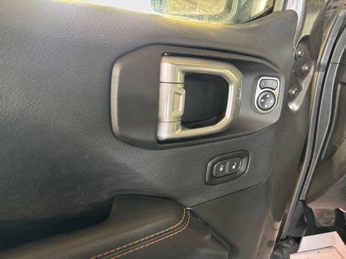 Used 2020 Jeep Gladiator Mojave AWD/4WD image 14