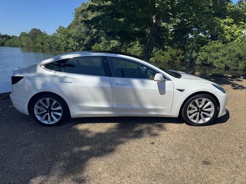 Used 2020 Tesla Model 3 Long Range AWD/4WD image 3