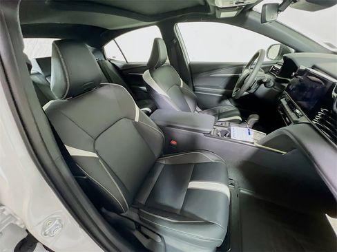 New 2026 Toyota Camry Hybrid image 22