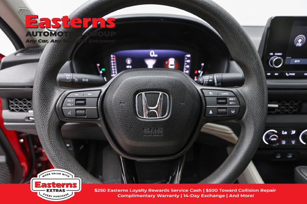 Used 2025 Honda Accord SE image 11