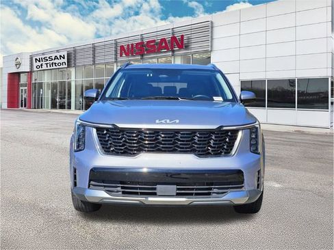 Used 2024 Kia Sorento S image 2