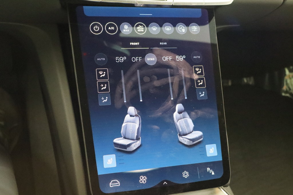 Used 2024 Lucid Air Pure RWD image 34