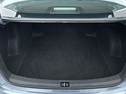 Certified 2025 Toyota Corolla LE image 38