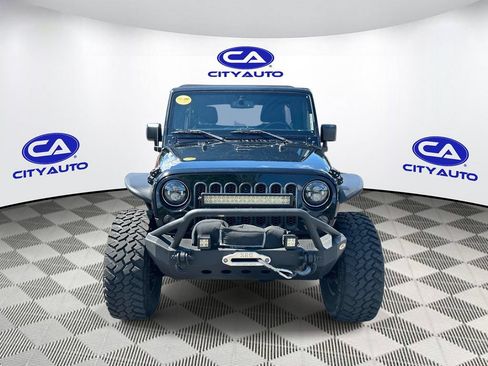 Used 2015 Jeep Wrangler Unlimited Rubicon AWD/4WD image 11