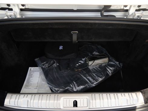 Certified 2021 Rolls-Royce Dawn RWD image 34
