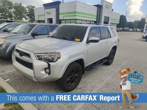 Used 2019 Toyota 4Runner SR5 RWD image 2