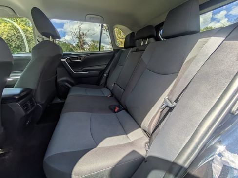 Used 2025 Toyota RAV4 XLE FWD image 14