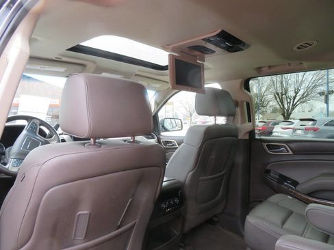 Used 2015 GMC Yukon Denali w/ Open Road Package image 6