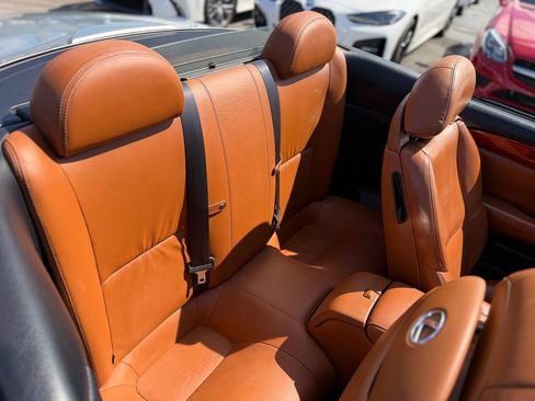 Used 2002 Lexus SC 430 Convertible image 33