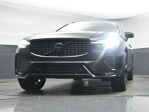 Used 2024 Volvo XC60 B5 Ultimate w/ Protection Package Premier AWD/4WD image 40