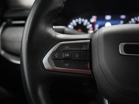 Used 2022 Jeep Compass Latitude image 24