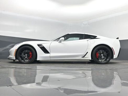 Used 2016 Chevrolet Corvette Z06 w/ 2LZ Preferred Equipment Group image 15