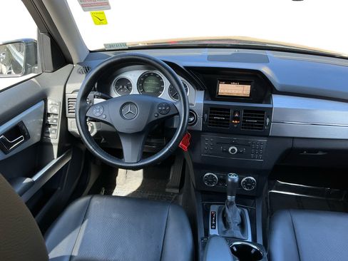 Used 2010 Mercedes-Benz GLK 350 2WD image 14