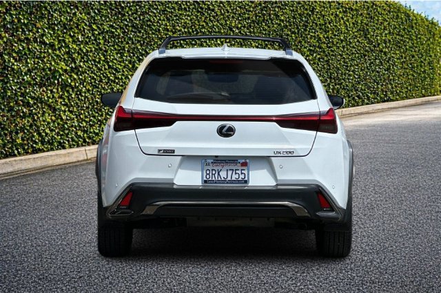 Used 2020 Lexus UX 200 F Sport w/ F Sport Premium Package FWD image 5