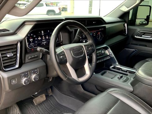 Used 2024 GMC Sierra 2500 Denali w/ Denali Reserve Package image 18