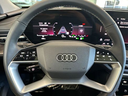 Used 2025 Audi Q5 Premium w/ Premium Plus AWD/4WD image 24