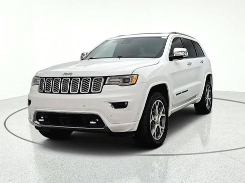 Used 2021 Jeep Grand Cherokee Overland AWD/4WD image 2