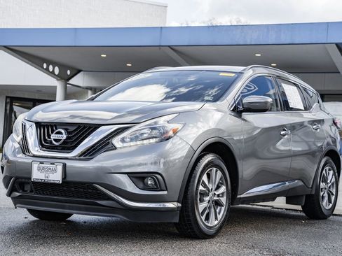 Used 2018 Nissan Murano SV image 3