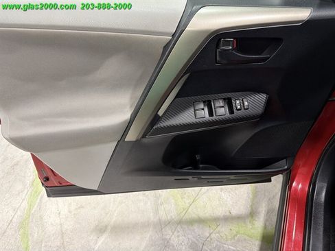Used 2013 Toyota RAV4 LE AWD/4WD image 25