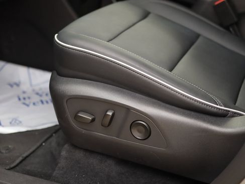 Used 2025 Buick Enclave Preferred FWD image 24