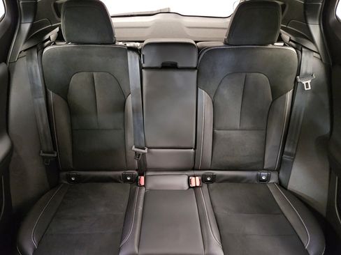 Used 2021 Volvo XC40 P8 Recharge image 39