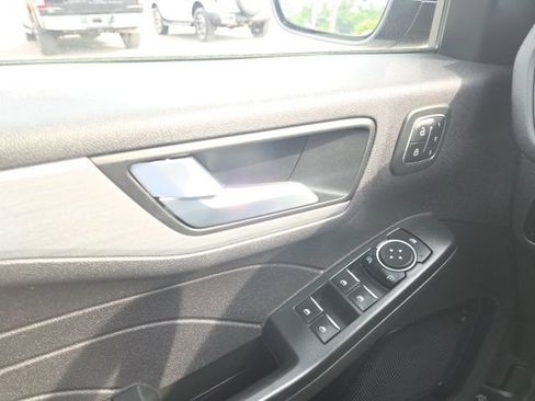 Used 2023 Ford Escape Platinum AWD/4WD image 19