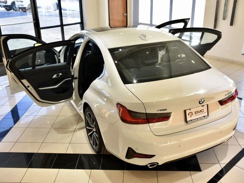 Used 2019 BMW 330i xDrive Sedan w/ Convenience Package image 8