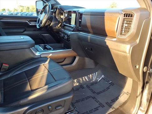 Used 2024 Chevrolet Silverado 2500 High Country w/ Technology Package image 28