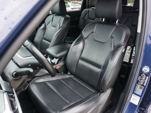 Used 2025 Kia Telluride S AWD/4WD image 18