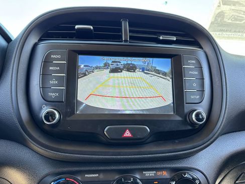 Used 2020 Kia Soul GT-Line FWD image 21
