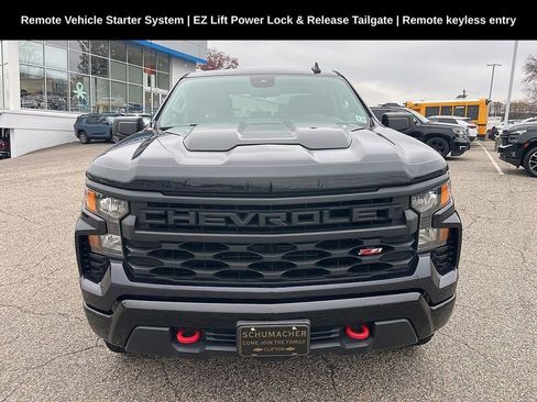 Used 2023 Chevrolet Silverado 1500 Custom Trail Boss image 2