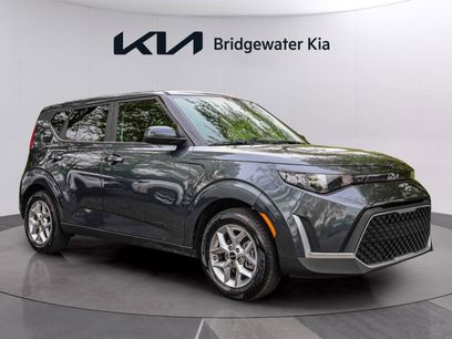 Certified 2025 Kia Soul LX w/ LX Technology Package