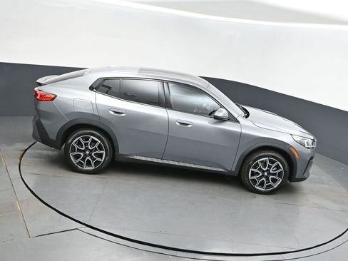 Used 2025 BMW X2 xDrive28i image 36