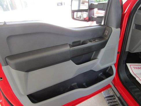 Used 2023 Ford F250 XL AWD/4WD image 16