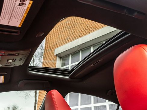 Used 2022 Lexus IS 350 F Sport image 11